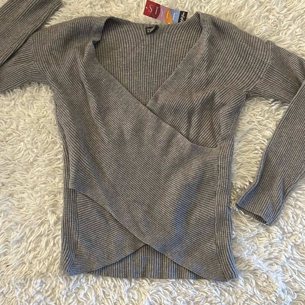Cross-cross waffle-knit top